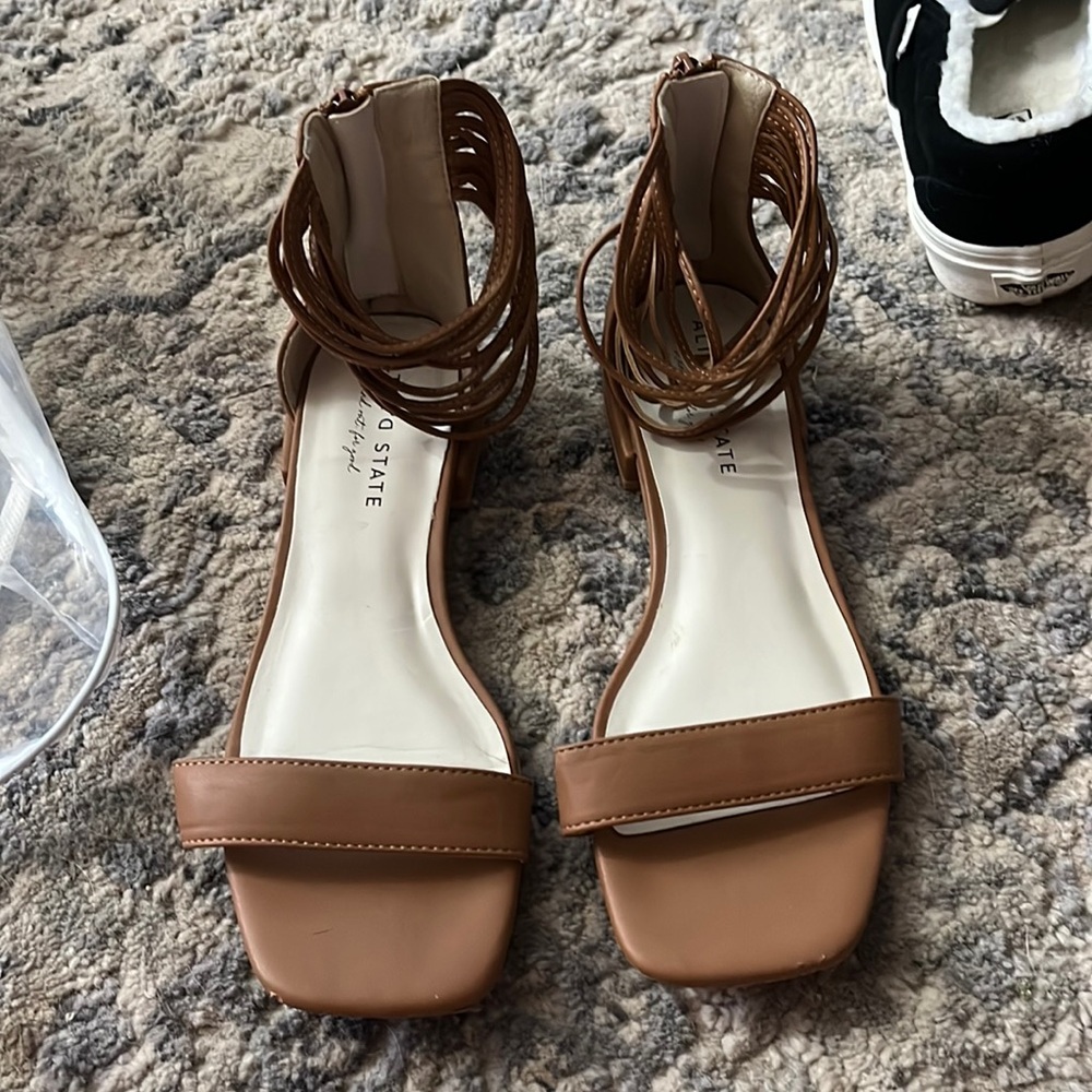Altard state brown sandals